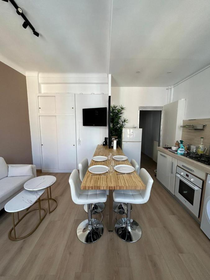 Nice - Appartement T3 Renove De 50 M2 Classe 2 Etoiles Exterior photo