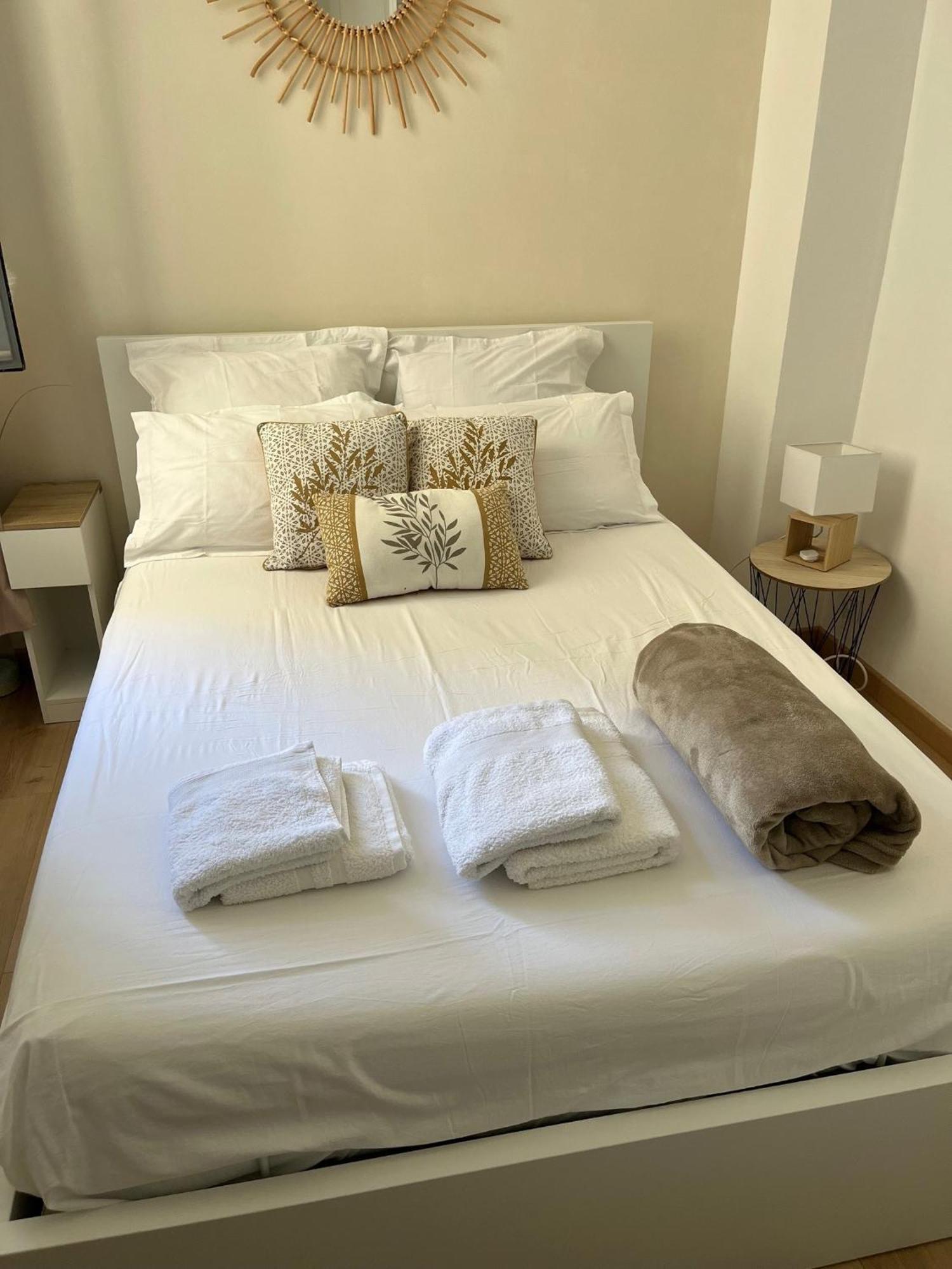 Nice - Appartement T3 Renove De 50 M2 Classe 2 Etoiles Exterior photo
